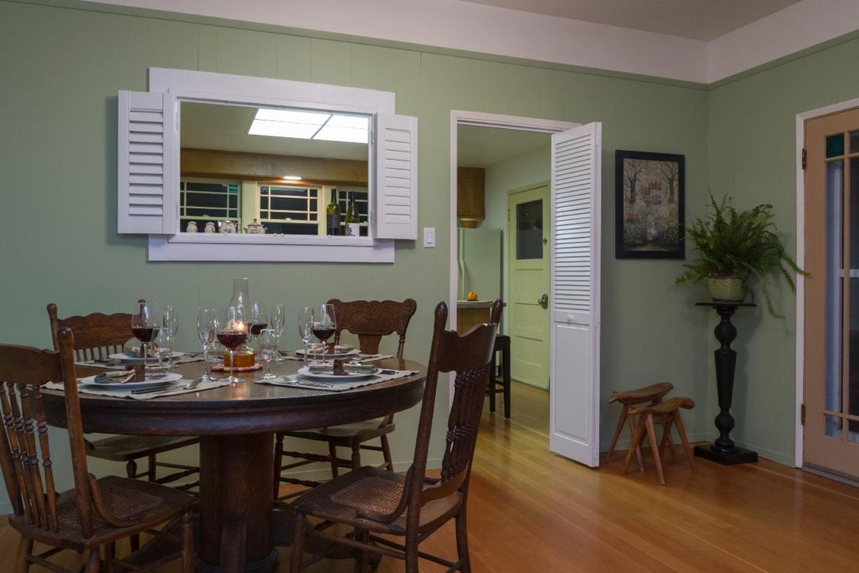 Bed And Barrel At Stonehouse Cellars Bed & Breakfast Clearlake Oaks ภายนอก รูปภาพ